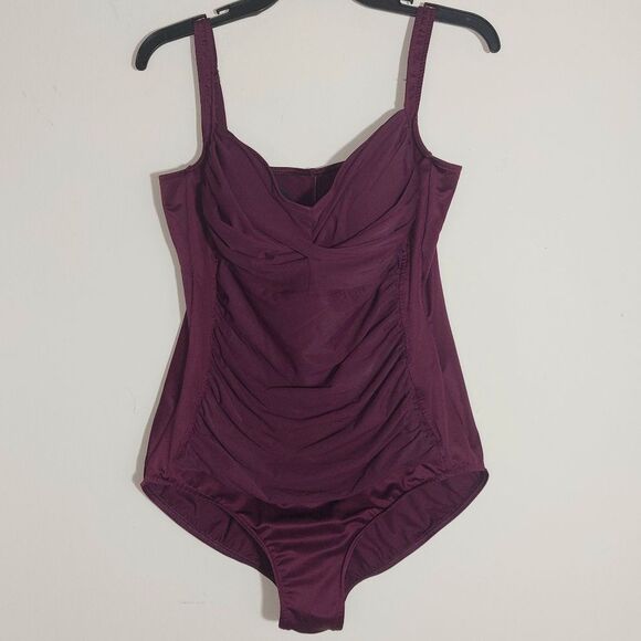 EUC Miraclesuit Women's Slimming  Averi One Piece Swimsuit Eggplant Size 16 - Picture 6 of 12